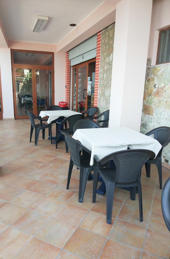 Hotel Villa Souvenir Forza dʼAgro Extérieur photo